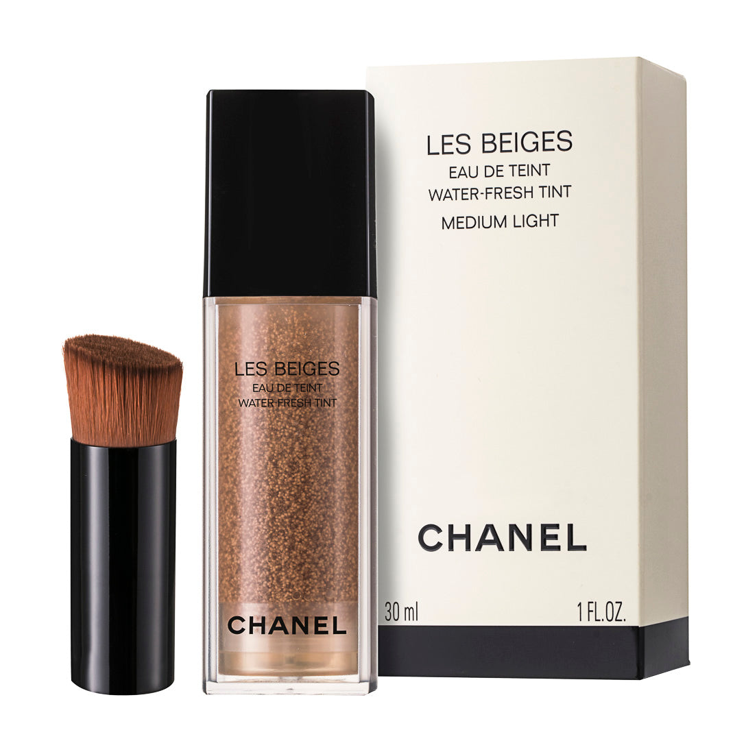 Chanel Les Beiges Eau de Teint Water-Fresh Tint Foundation 30 ml / Medium Light